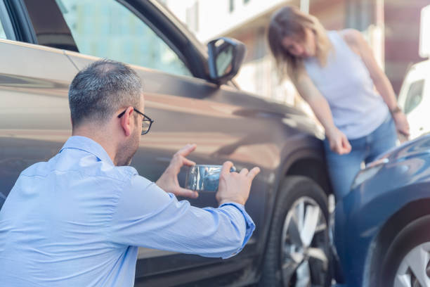 Professional Full Coverage Car Insurance technician working in Warwick, RI